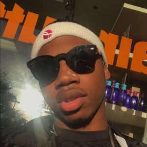 Meet your Posher, Brycè